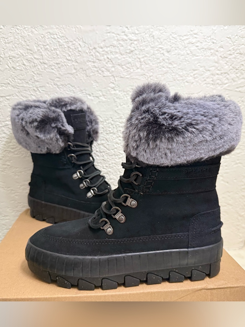 Sperry Womens Shoes womens Torrent Winter Boots With Faux Fur Size 5.5
